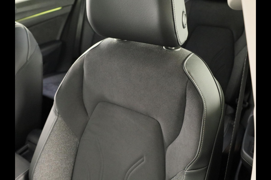 Volkswagen Golf variant Life Business 1.5 TSI 85 kW / 116 pk Variant 6 ver | Navigatie | Stoelverwarming | Carplay & Android auto | Parkeersensoren | Ergo stoelen |