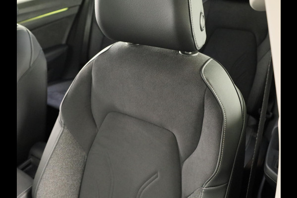 Volkswagen Golf variant Life Business 1.5 TSI 85 kW / 116 pk Variant 6 ver | Navigatie | Stoelverwarming | Carplay & Android auto | Parkeersensoren | Ergo stoelen |