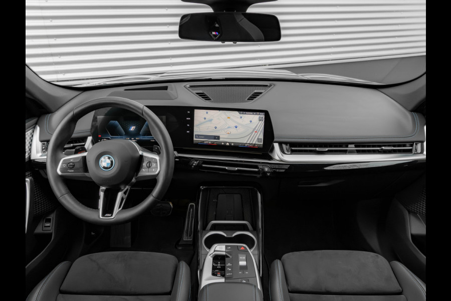 BMW X1 xDrive30e M-Sport Pro - M-Zetels - Full-Option - NP76.000