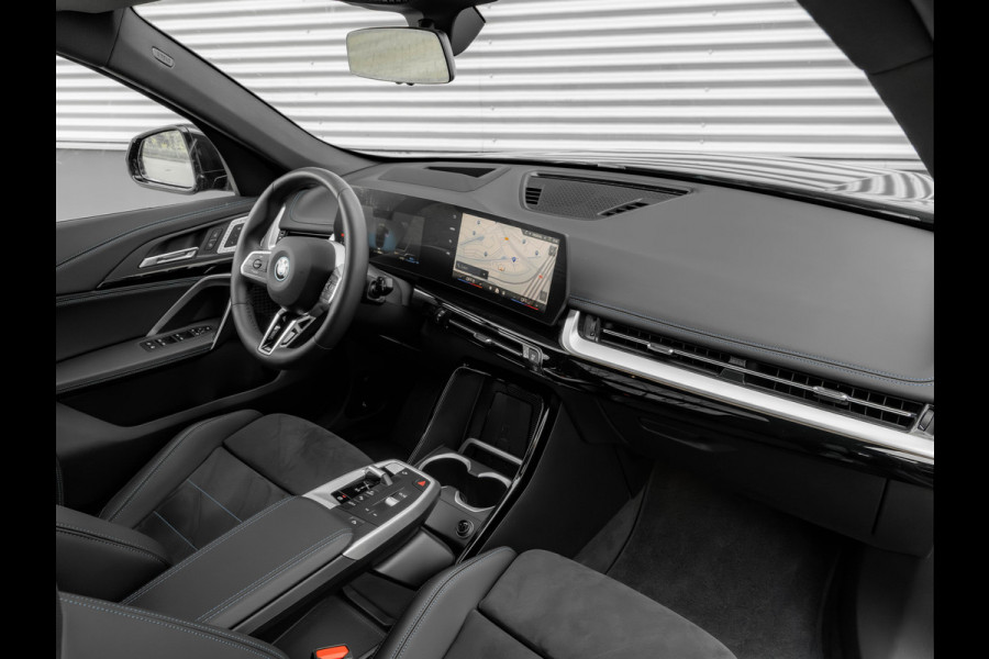 BMW X1 xDrive30e M-Sport Pro - M-Zetels - Full-Option - NP76.000