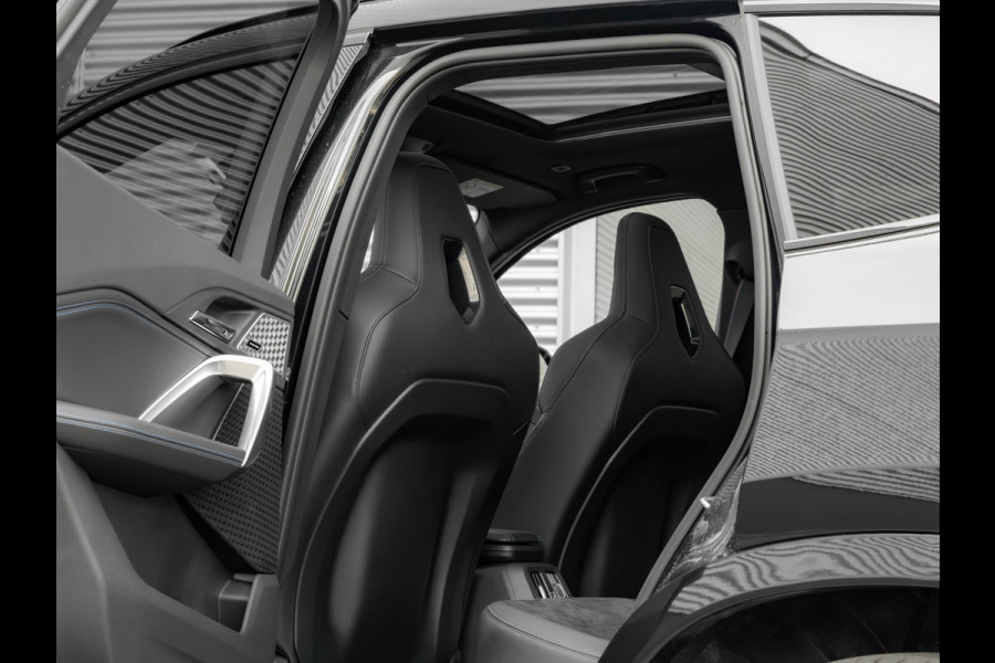 BMW X1 xDrive30e M-Sport Pro - M-Zetels - Full-Option - NP76.000