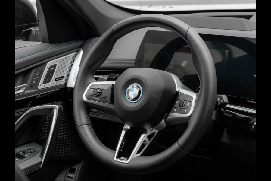 BMW X1 xDrive30e M-Sport Pro - M-Zetels - Full-Option - NP76.000