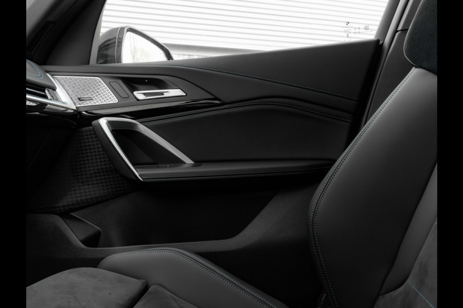 BMW X1 xDrive30e M-Sport Pro - M-Zetels - Full-Option - NP76.000