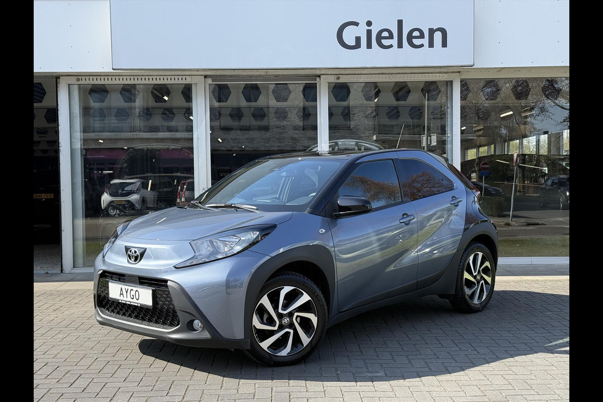 Toyota Aygo X 1.0 VVT-i S-CVT Automaat Pulse Bi-Tone | Stoelverwarming, Airconditioning, 17 inch, CarPlay, Adaptive cruise control