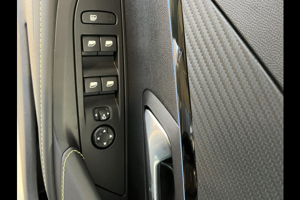 Peugeot 208 1.2 Hybrid 110 e-DCS6 GT Vision en navigation pack, Drive assist plus pack, Gris Selenium metaallak.