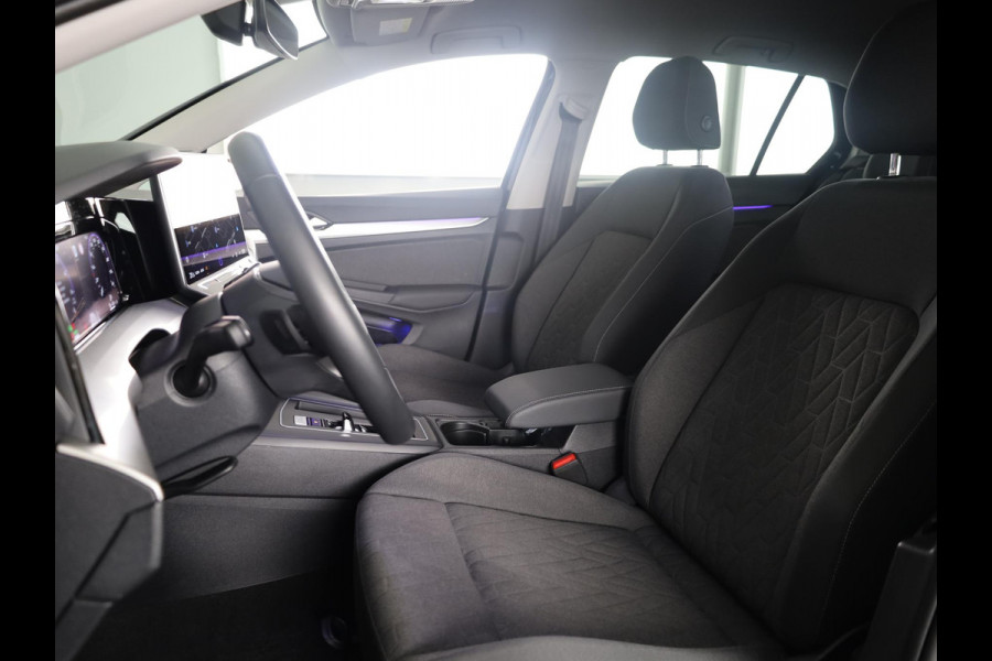 Volkswagen Golf 1.5 eHybrid Life Edition | Achteruitrijcamera | Navigatie | Carplay & Android Auto |