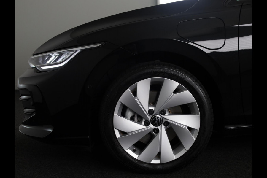 Volkswagen Golf 1.5 eHybrid Life Edition | Achteruitrijcamera | Navigatie | Carplay & Android Auto |