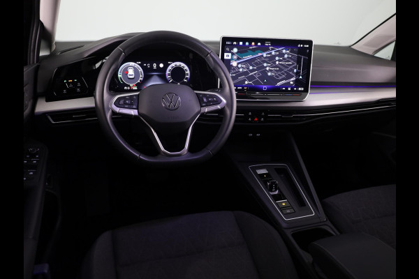 Volkswagen Golf 1.5 eHybrid Life Edition | Achteruitrijcamera | Navigatie | Carplay & Android Auto |
