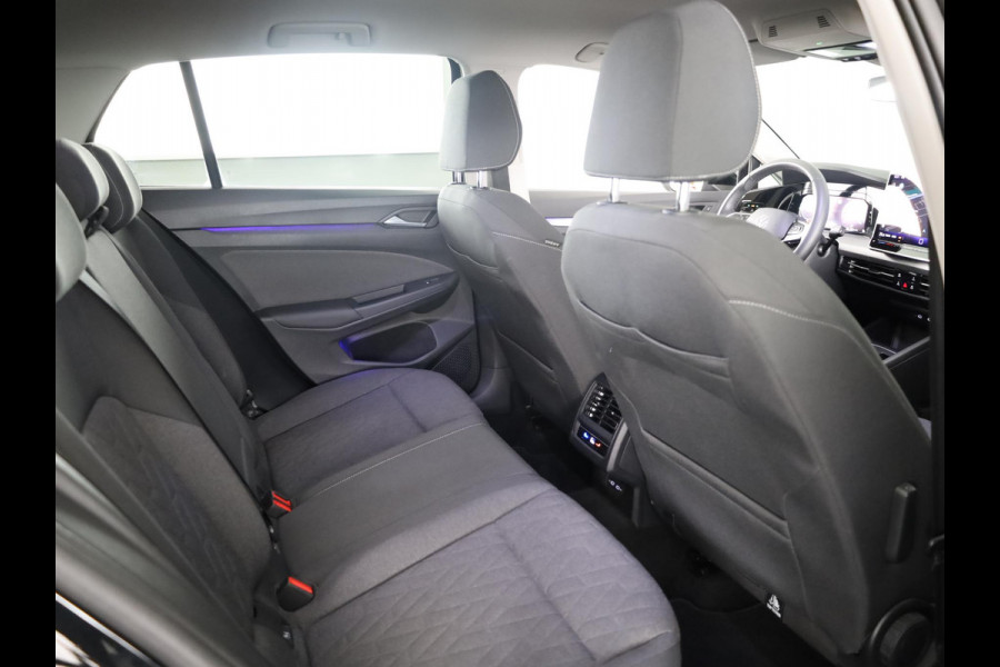 Volkswagen Golf 1.5 eHybrid Life Edition | Achteruitrijcamera | Navigatie | Carplay & Android Auto |