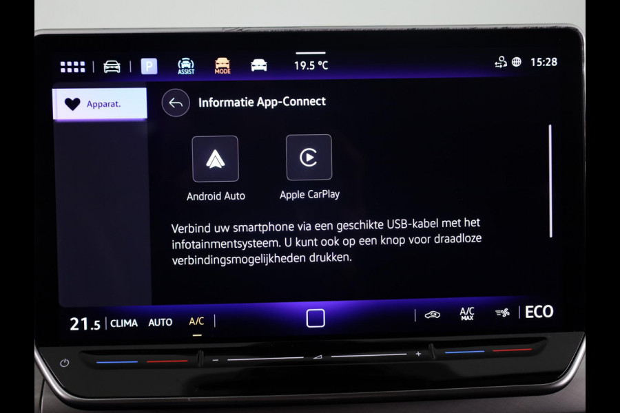 Volkswagen Golf 1.5 eHybrid Life Edition | Achteruitrijcamera | Navigatie | Carplay & Android Auto |