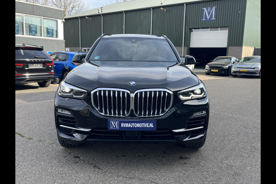 BMW X5 xDrive45e High Executive HARMAN KARDON| ELEK. TREKHAAK|ELEK. SCHUIF/ KANTELDAK| ACHTERBANK VERWARMING| HEAD-UP DISPLAY| DODE HOEK SENSOR| CAMERA| ACHTERAS BESTURING