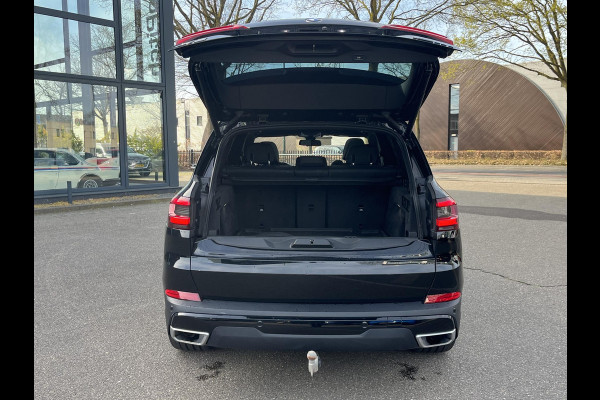 BMW X5 xDrive45e High Executive HARMAN KARDON| ELEK. TREKHAAK|ELEK. SCHUIF/ KANTELDAK| ACHTERBANK VERWARMING| HEAD-UP DISPLAY| DODE HOEK SENSOR| CAMERA| ACHTERAS BESTURING