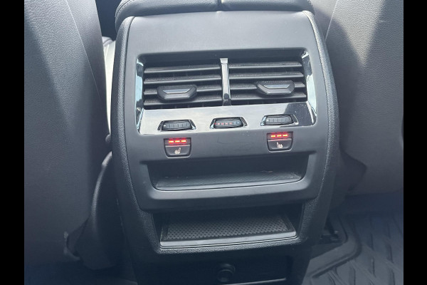 BMW X5 xDrive45e High Executive HARMAN KARDON| ELEK. TREKHAAK|ELEK. SCHUIF/ KANTELDAK| ACHTERBANK VERWARMING| HEAD-UP DISPLAY| DODE HOEK SENSOR| CAMERA| ACHTERAS BESTURING