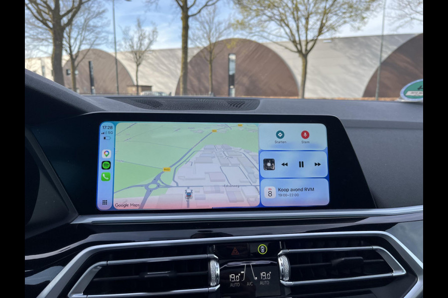 BMW X5 xDrive45e High Executive HARMAN KARDON| ELEK. TREKHAAK|ELEK. SCHUIF/ KANTELDAK| ACHTERBANK VERWARMING| HEAD-UP DISPLAY| DODE HOEK SENSOR| CAMERA| ACHTERAS BESTURING