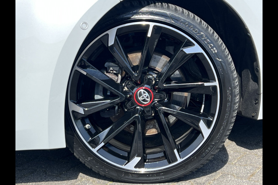 Toyota Corolla Touring Sports 2.0 Hybrid GR-Sport Plus | Pano | Camera | JBL Audio | 18 inch | Carplay
