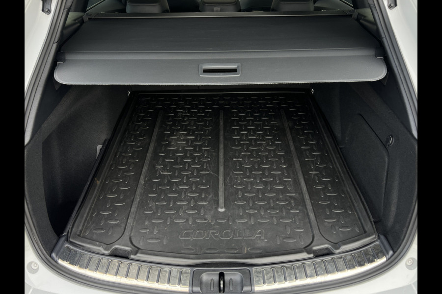 Toyota Corolla Touring Sports 2.0 Hybrid GR-Sport Plus | Pano | Camera | JBL Audio | 18 inch | Carplay