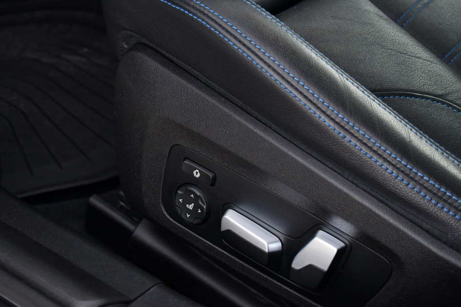 BMW 3-serie 330e xDrive M-Sport Pro Pano M-zetels ACC HUD 19inch El-klep