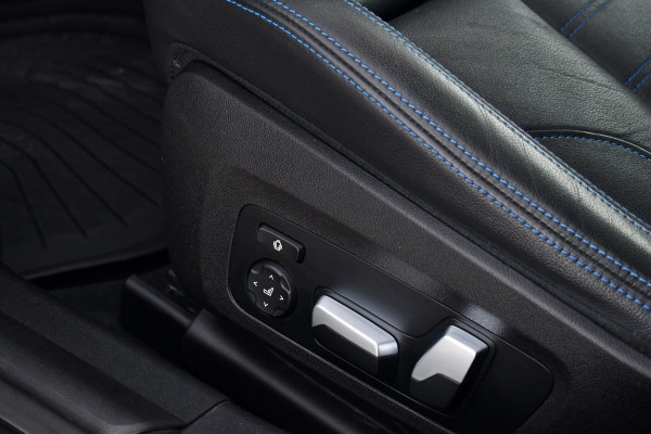 BMW 3-serie 330e xDrive M-Sport Pro Pano M-zetels ACC HUD 19inch El-klep