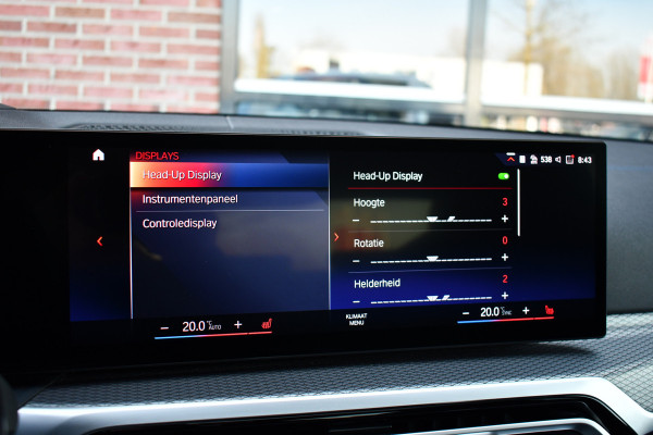 BMW 3-serie 330e xDrive M-Sport Pro Pano M-zetels ACC HUD 19inch El-klep