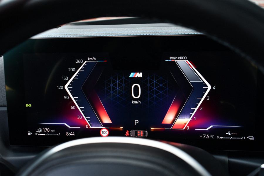 BMW 3-serie 330e xDrive M-Sport Pro Pano M-zetels ACC HUD 19inch El-klep