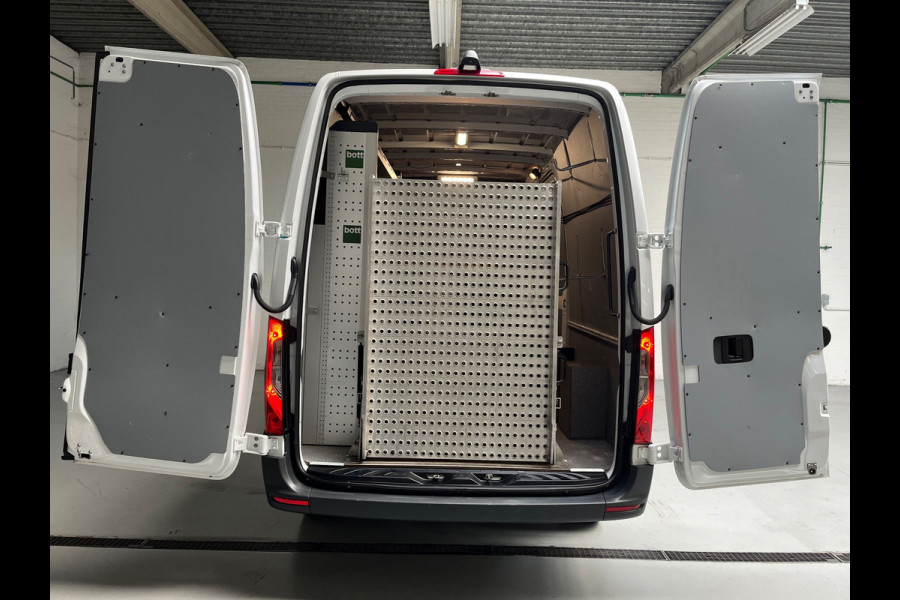 Mercedes-Benz Sprinter Automaat Servicewagen 311 2.2 CDI euro6 L2H2, Inrichting, Omvormer V230, Compressor, RIJKLAARPRIJS