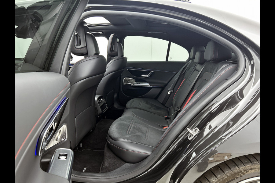 Mercedes-Benz E-Klasse AMG 53 4MATIC+ / NL Auto / Luchtvering (AMG RIDE CONTROL) / Panoramadak / Night Pakket / MBUX Superscreen / Achterasbesturing / Burmester / Plug-in hybride / Elektrisch rijbereik tot ca. 100 km /