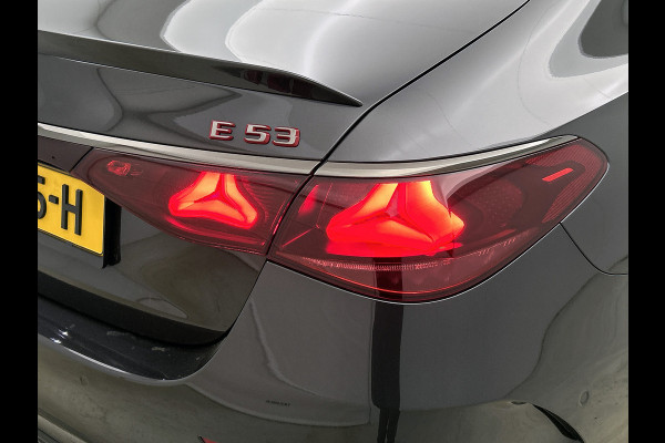 Mercedes-Benz E-Klasse AMG 53 4MATIC+ / NL Auto / Luchtvering (AMG RIDE CONTROL) / Panoramadak / Night Pakket / MBUX Superscreen / Achterasbesturing / Burmester / Plug-in hybride / Elektrisch rijbereik tot ca. 100 km /