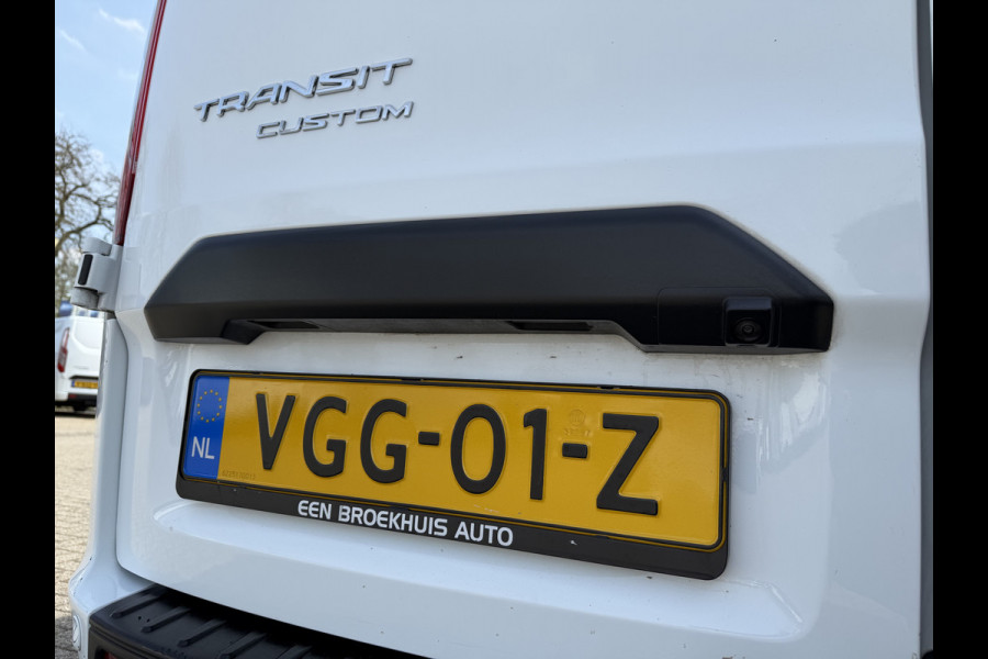 Ford Transit Custom 300 2.0 TDCI 130pk L2H1 Trend / vaste prijs rijklaar € 17.950 ex btw / ingerichte laadruimte / euro 6 / bpm vrij / trekhaak 2800 kg / airco / cruise / navigatie / camera !