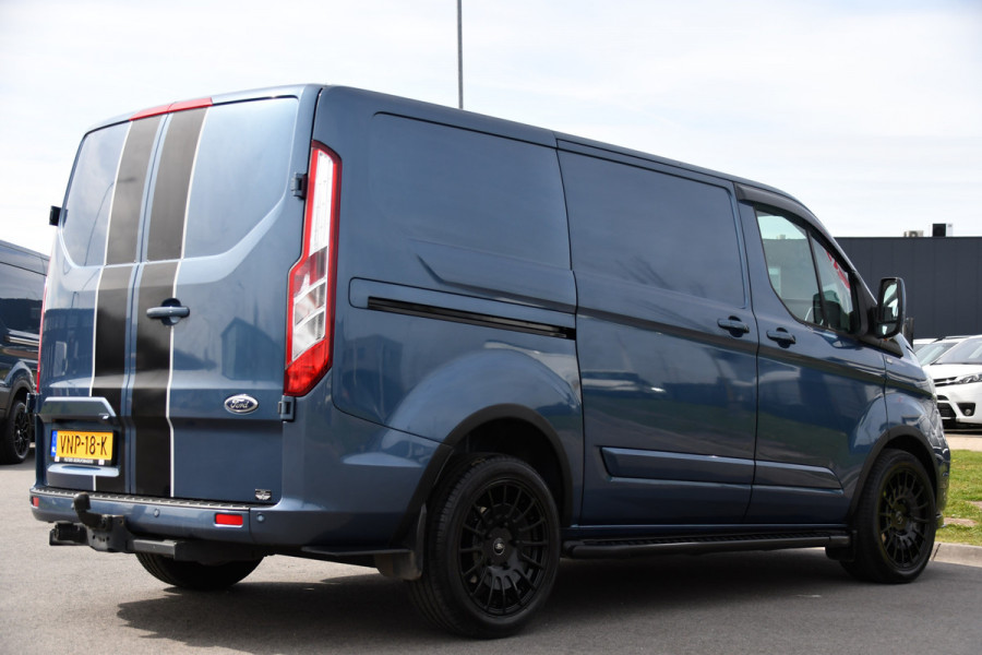 Ford Transit Custom 2.0 TDCI L1H1 Sport Edition Camera, Cruise, Carplay, 130pk, Sensoren, Trekhaak, Leder, LED, 2 x Schuifdeur, Stoelverwarming, Uniek!