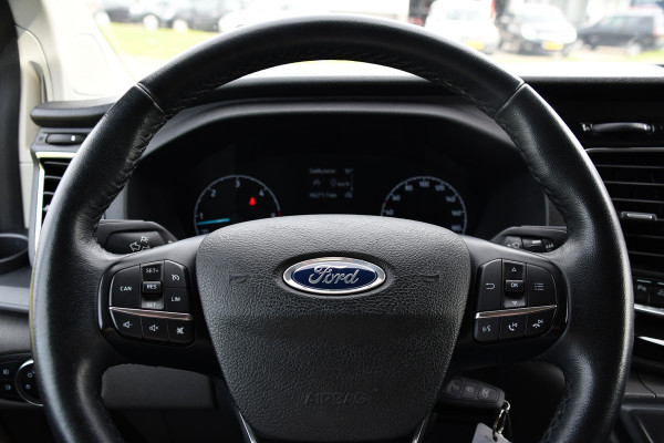 Ford Transit Custom 2.0 TDCI L1H1 Sport Edition Camera, Cruise, Carplay, 130pk, Sensoren, Trekhaak, Leder, LED, 2 x Schuifdeur, Stoelverwarming, Uniek!