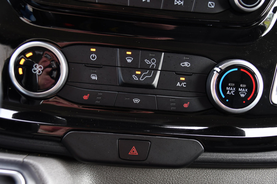 Ford Transit Custom 2.0 TDCI L1H1 Sport Edition Camera, Cruise, Carplay, 130pk, Sensoren, Trekhaak, Leder, LED, 2 x Schuifdeur, Stoelverwarming, Uniek!