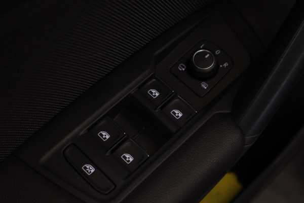 Seat Tarraco 1.5 TSI FR Business Intense 7p. Beast Audio Trekhaak Pano ACC Keyless entry/go