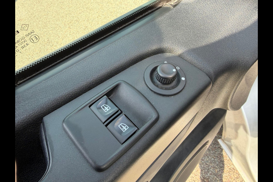 Opel Vivaro Combi 1.6 CDTI L2H1Combi | Airco | Cruise | Radio | 9 persoons |