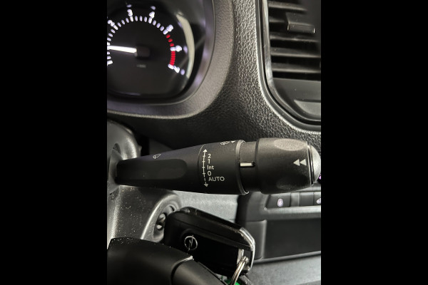 Opel Vivaro L3H1 SERVICEWAGEN 1.5 CDTI 102PK euro6 Edition 3Persoons, Imperiaal, Kasten, Airco, Trekhaak 2000KG, RIJKLAARPRIJS!