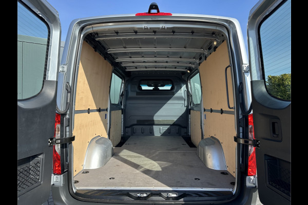 Mercedes-Benz Sprinter 317 CDI 9G-TRONIC / L2H1 / RWD / 3.500 KG AHG / 2x SCHUIFDEUR / CAMERA / CRUISE / BLIND SPOT / CARPLAY