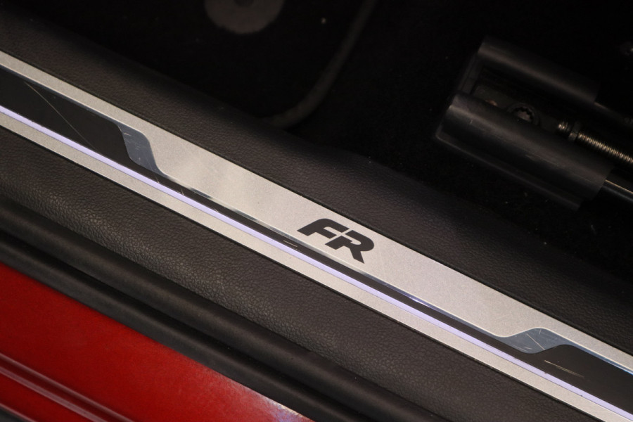 Seat Tarraco 1.5 TSI FR Business Intense 7p. Beast Audio Trekhaak Pano ACC Keyless entry/go