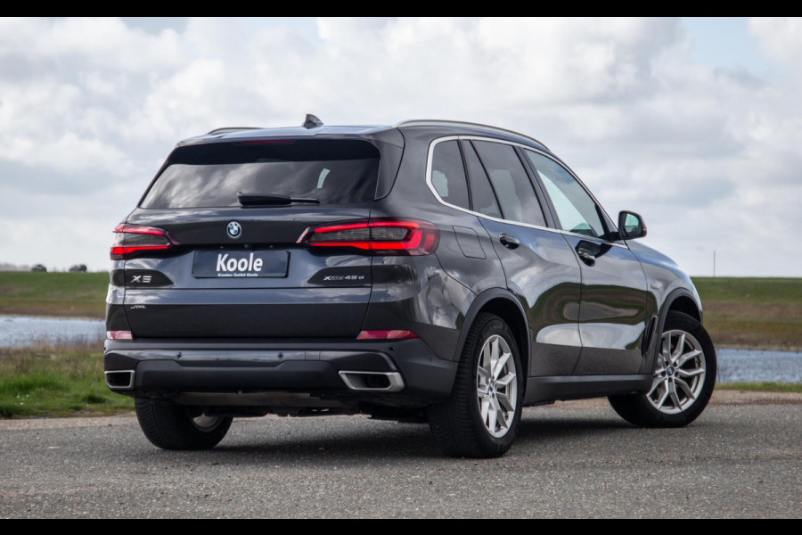 BMW X5 xDrive45e High Executive CARPLAY / CAMERA / DEALER ONDERHOUDEN / BRUIN LEER / STOELVERWARMING