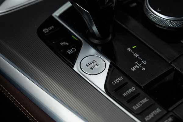 BMW X5 xDrive45e High Executive CARPLAY / CAMERA / DEALER ONDERHOUDEN / BRUIN LEER / STOELVERWARMING