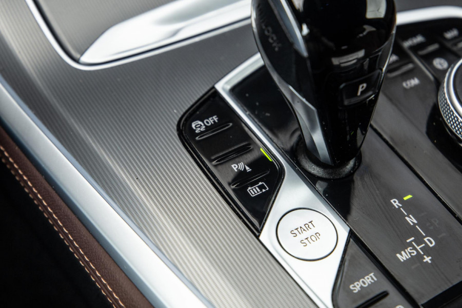 BMW X5 xDrive45e High Executive CARPLAY / CAMERA / DEALER ONDERHOUDEN / BRUIN LEER / STOELVERWARMING