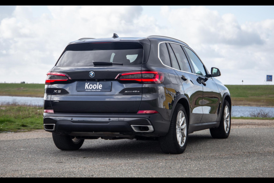 BMW X5 xDrive45e High Executive CARPLAY / CAMERA / DEALER ONDERHOUDEN / BRUIN LEER / STOELVERWARMING