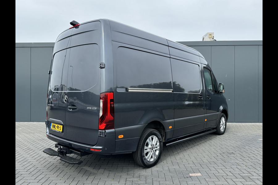 Mercedes-Benz Sprinter 315 CDI / 9G-TRONIC / L2H2 / 2x SCHUIFDEUR / 3.5 TONS TREKHAAK / LED / MBUX / CAMERA / CRUISE / AIRCO / BLINDSPOT