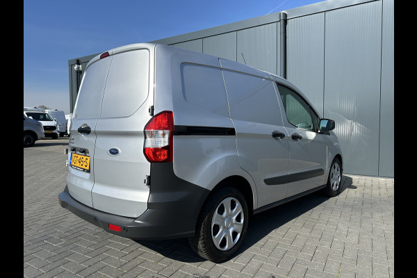 Ford Transit Courier 1.5 TDCI / 1e EIGENAAR / 21.233 KM ! / AIRCO / PDC / NAVIGATIE / DAB