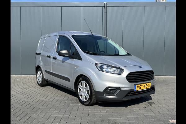 Ford Transit Courier 1.5 TDCI / 1e EIGENAAR / 21.233 KM ! / AIRCO / PDC / NAVIGATIE / DAB