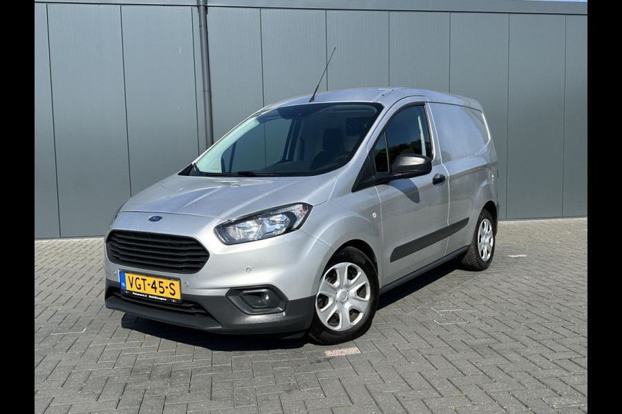 Ford Transit Courier 1.5 TDCI / 1e EIGENAAR / 21.233 KM ! / AIRCO / PDC / NAVIGATIE / DAB