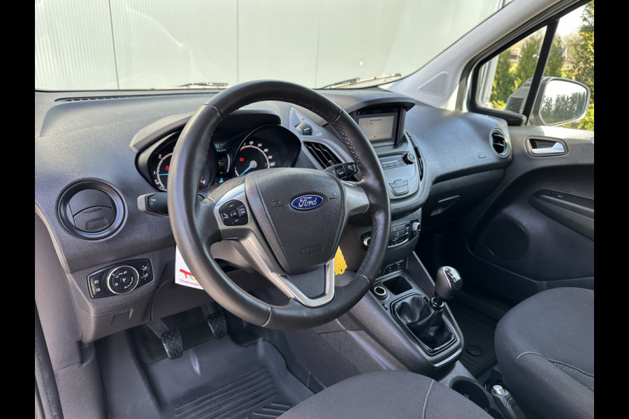 Ford Transit Courier 1.5 TDCI / 1e EIGENAAR / 21.233 KM ! / AIRCO / PDC / NAVIGATIE / DAB