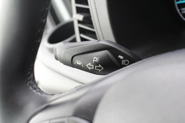 Ford Transit 350L3H2 2,0EcoBlue 96kW Front Trend | Camera | Parkeersensoren | Vloer In Laadruimte | Airco |