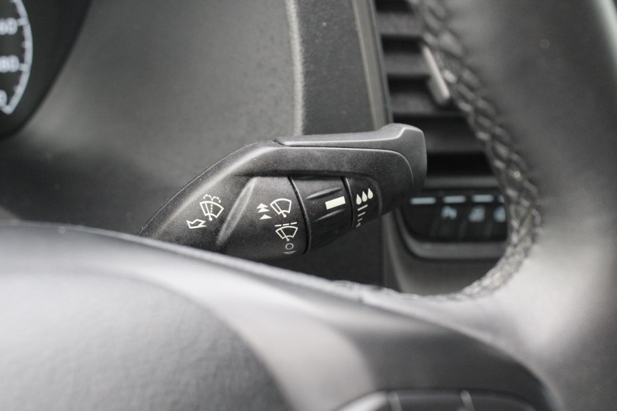 Ford Transit 350L3H2 2,0EcoBlue 96kW Front Trend | Camera | Parkeersensoren | Vloer In Laadruimte | Airco |