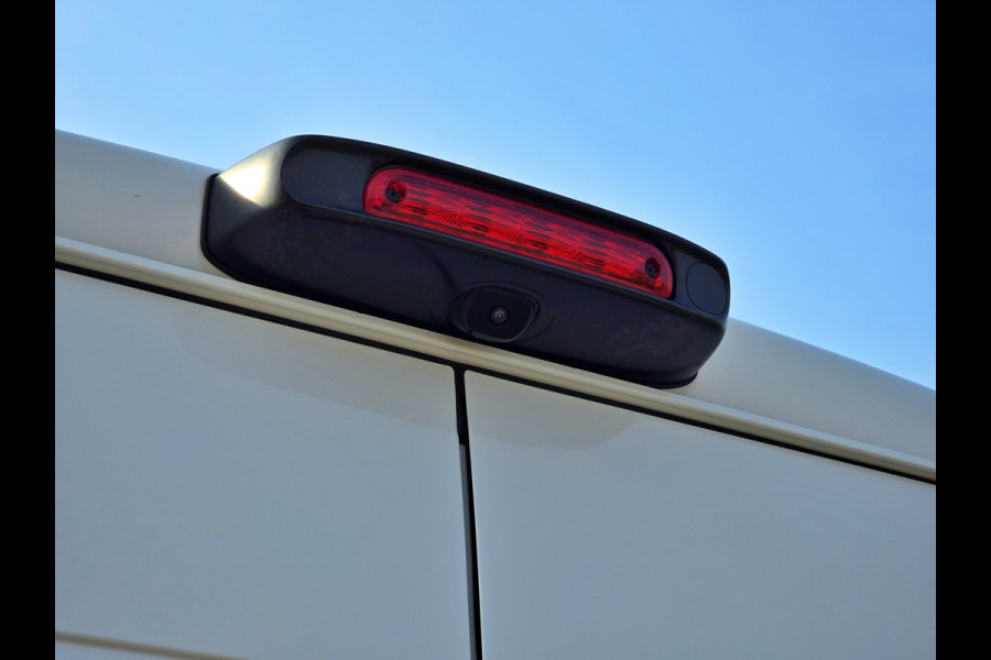 Fiat Ducato 35 2.2 MultiJet L2H2 - 140 Pk - Euro 6 - Navi - ParkeerCamera - Airco - Cruise Control