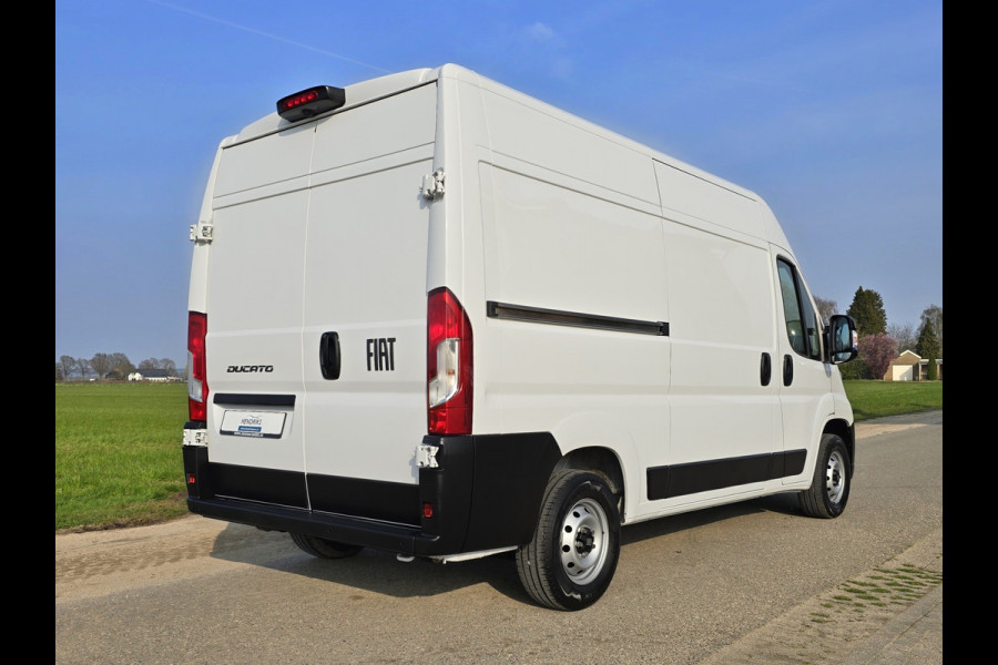 Fiat Ducato 35 2.2 MultiJet L2H2 - 140 Pk - Euro 6 - Navi - ParkeerCamera - Airco - Cruise Control