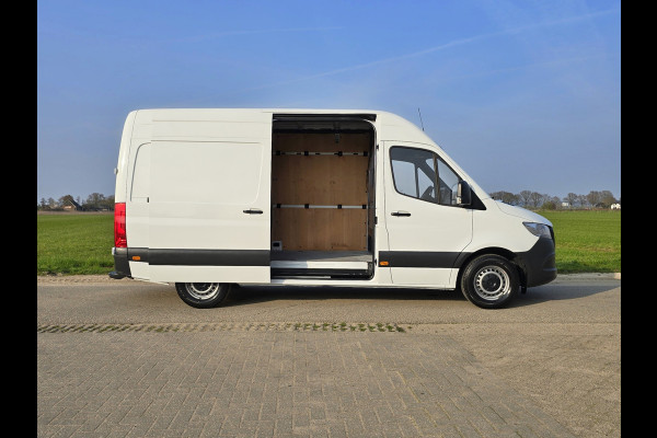 Mercedes-Benz Sprinter 315 1.9 CDI L2 H2 RWD - 150 Pk - Euro 6 - MBUX - ParkeerCamera - Airco - Cruise Control